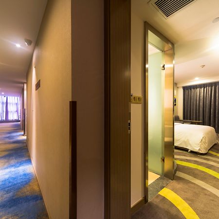 Holiday Inn Express Chengdu Jinniu By Ihg מראה חיצוני תמונה