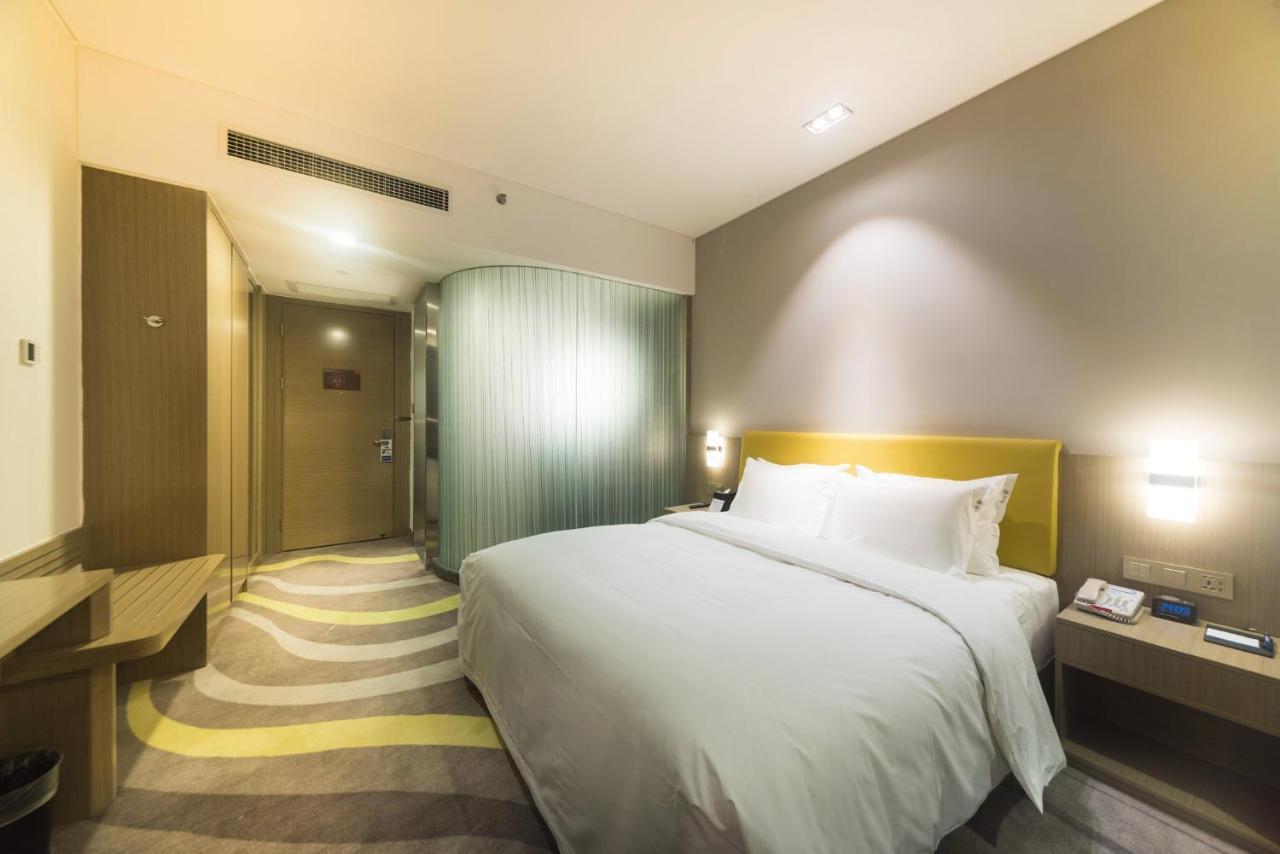 Holiday Inn Express Chengdu Jinniu By Ihg מראה חיצוני תמונה
